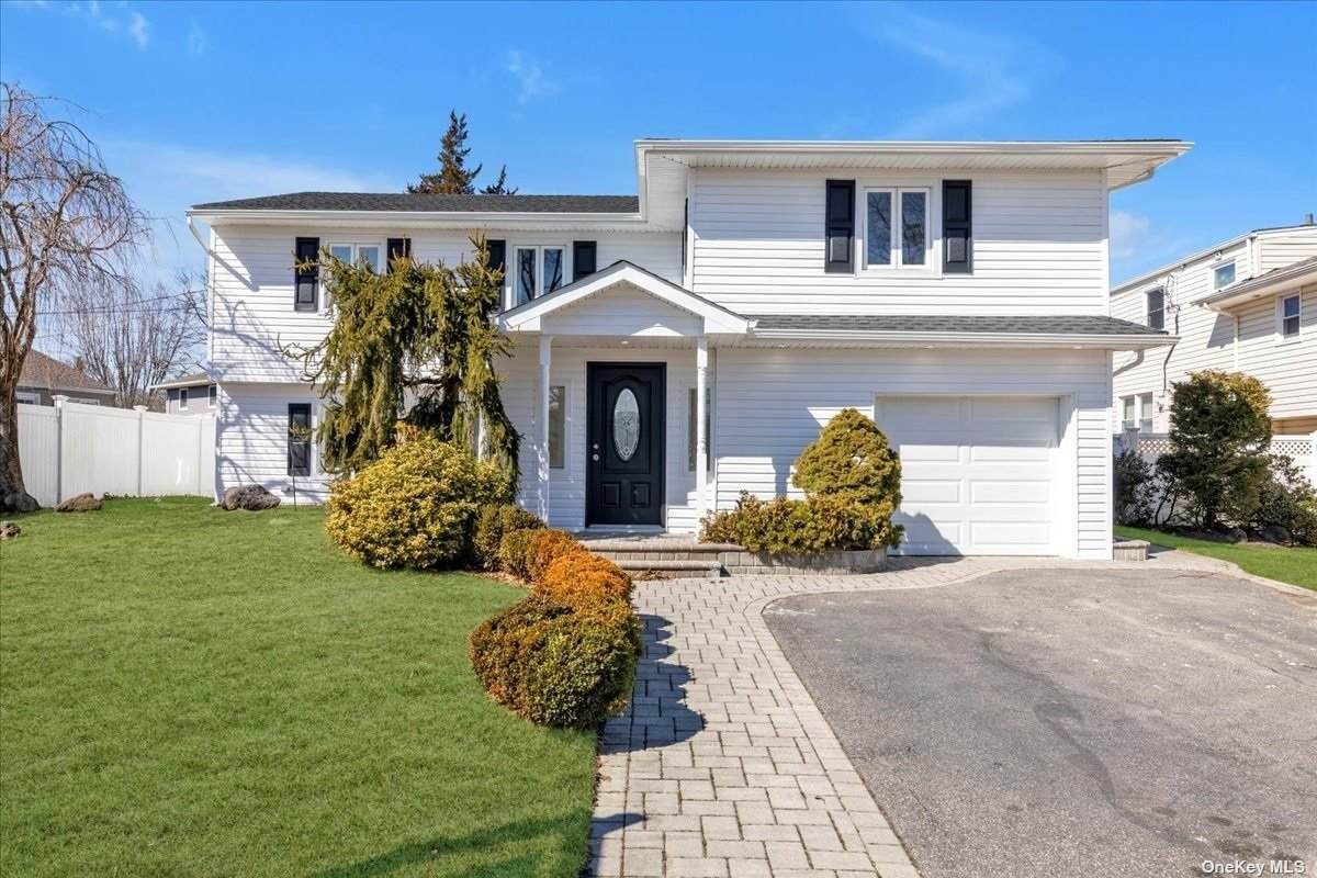 3127 Beltagh Avenue - Photo 1