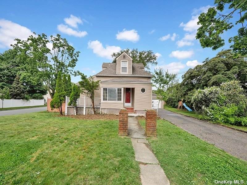 181 10th Avenue - Photo 1
