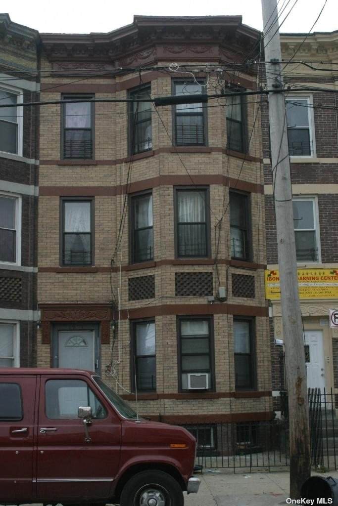 1904 Bergen Street - Photo 1