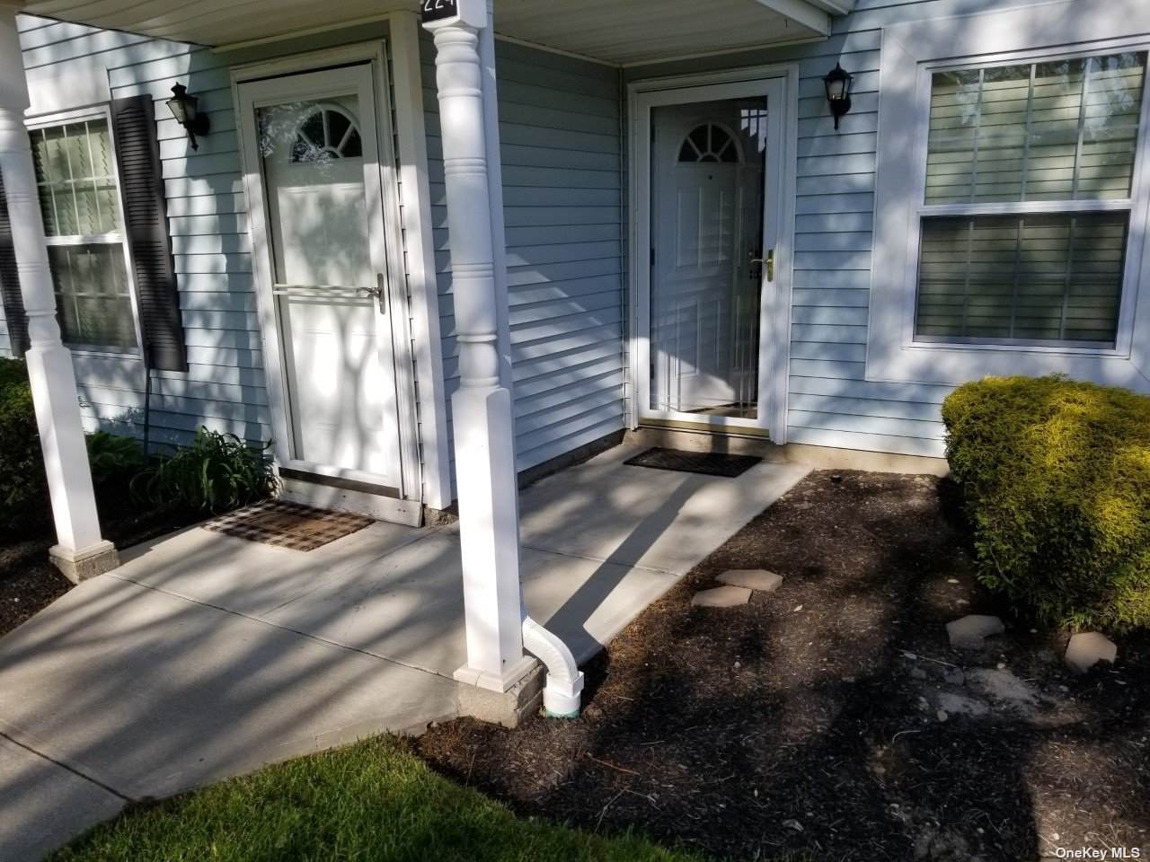 224 Fairview Circle - Photo 1
