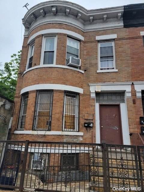 1943 Atlantic Avenue - Photo 1