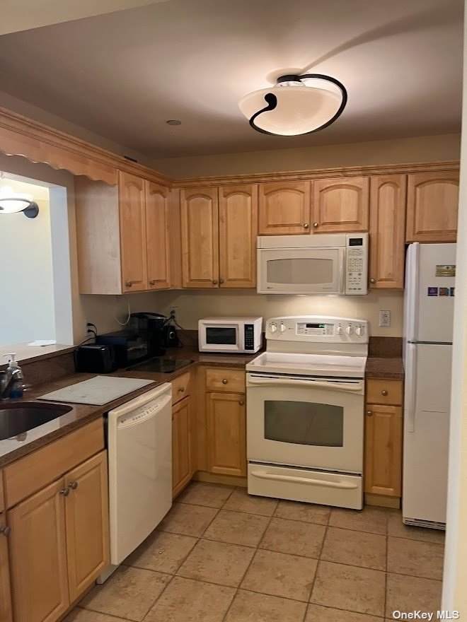 50 Merrick Avenue - Photo 1
