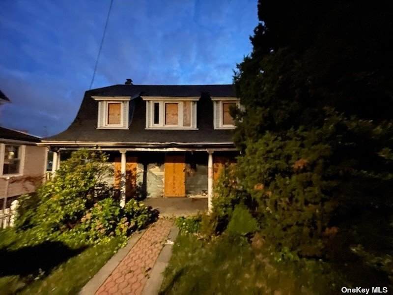 47 Plandome Road - Photo 1