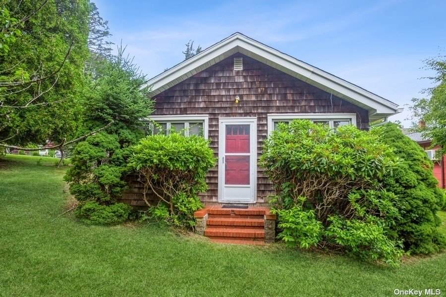 36 New York Avenue - Photo 1