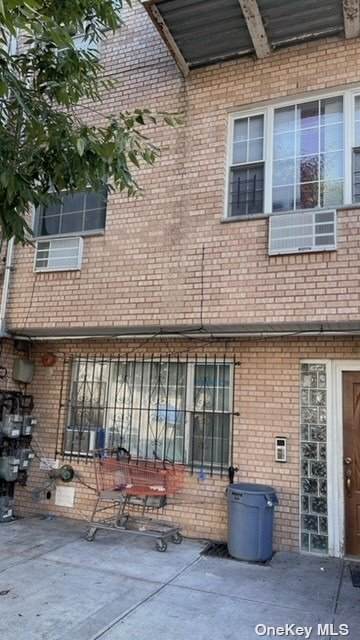 35-25 109th Street - Photo 1