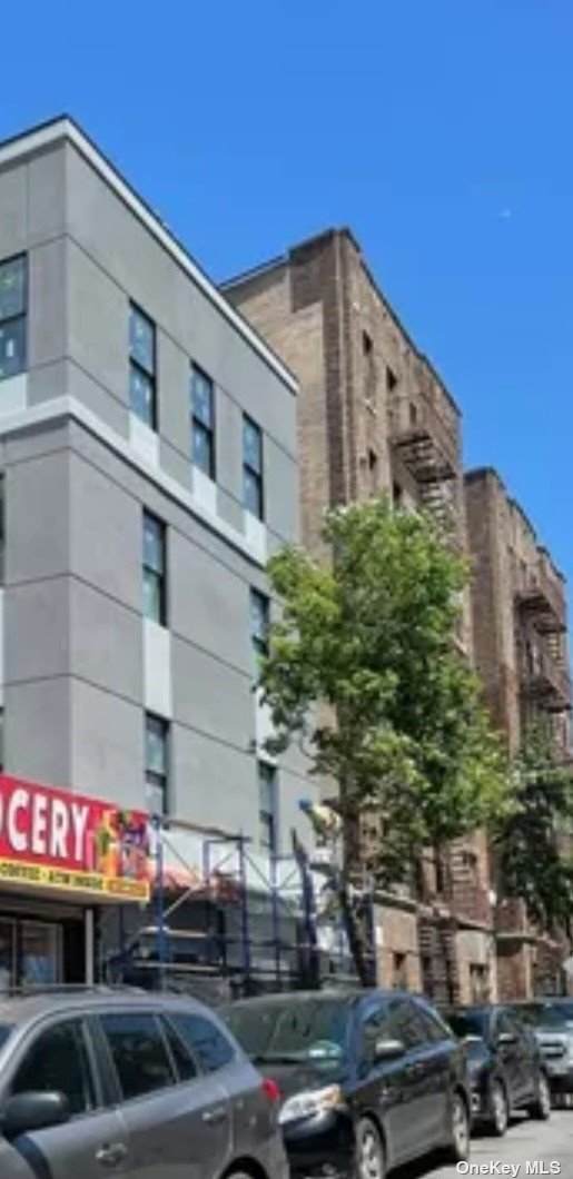 49 167th Street - Photo 1