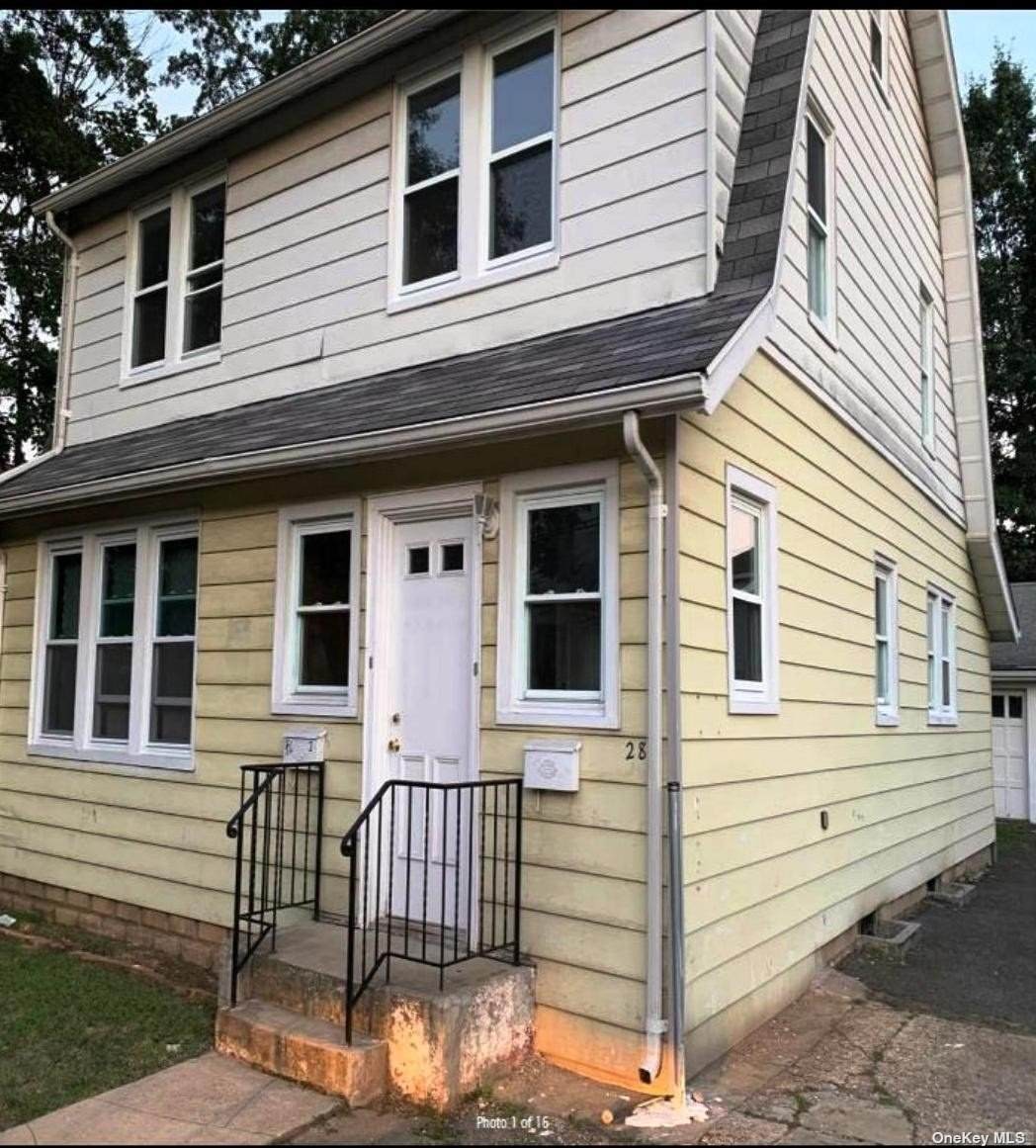 28 Morton Avenue - Photo 1