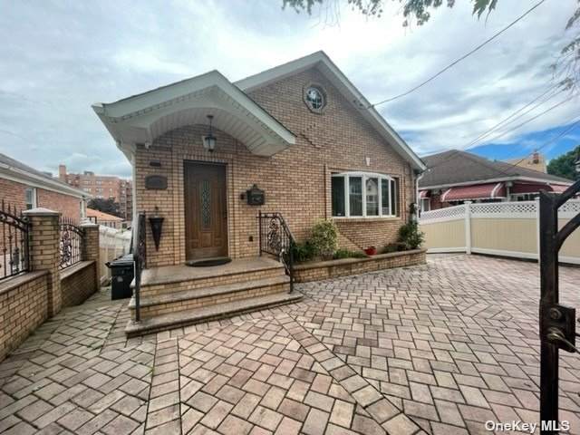143-29 84th Road - Photo 1