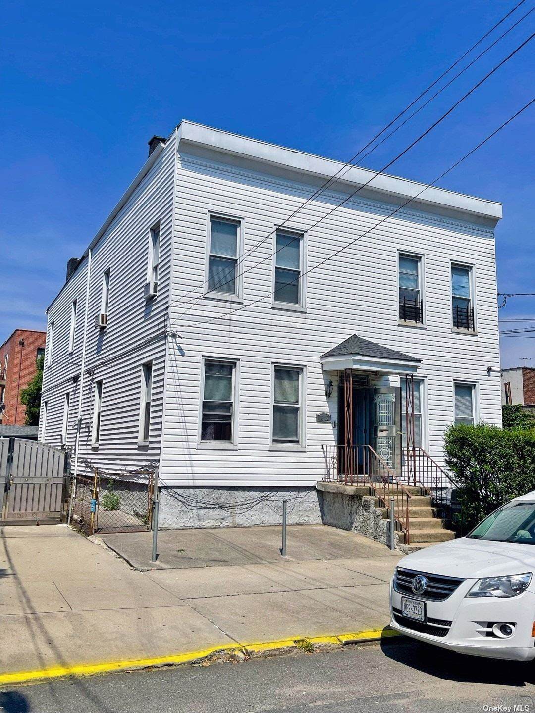 18-10/12 124th Street - Photo 1