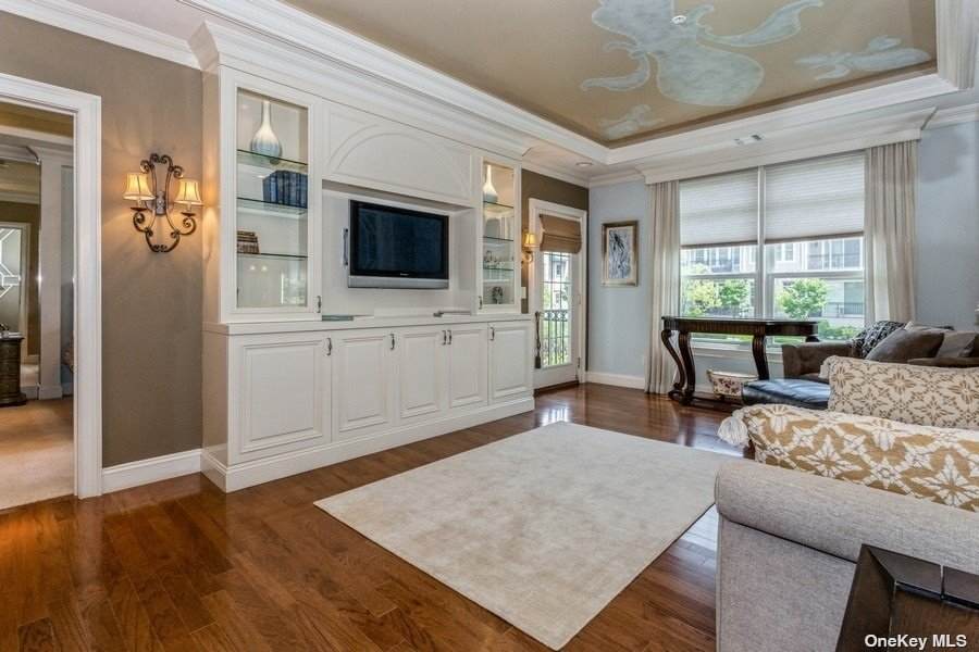 1105 Roosevelt Way - Photo 1
