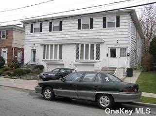 244-57 Grand Central Parkway - Photo 1