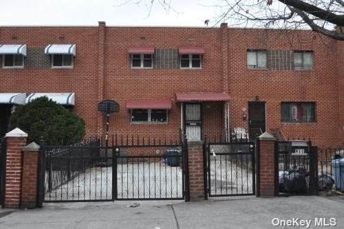 911 Fox Street - Photo 1
