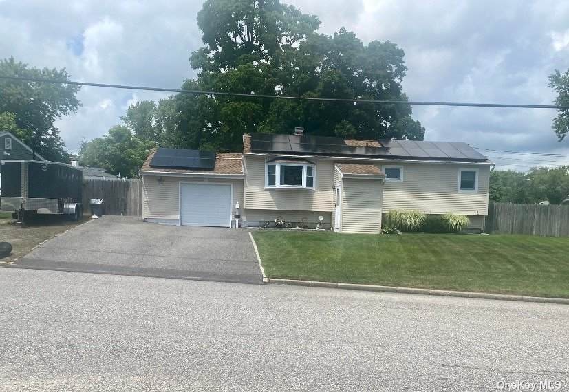 2303 Knickerbocker Avenue - Photo 1