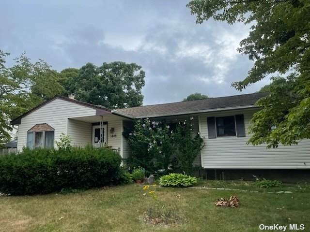 1445 Grundy Avenue - Photo 1