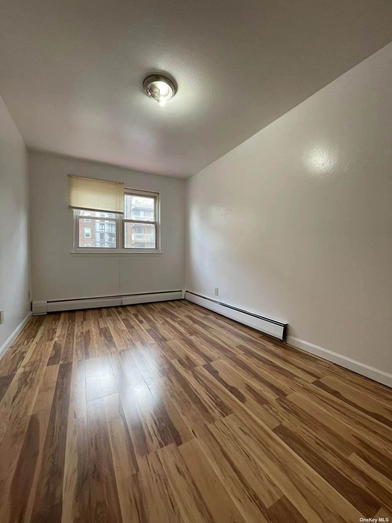 144-33 Barclay Avenue - Photo 1
