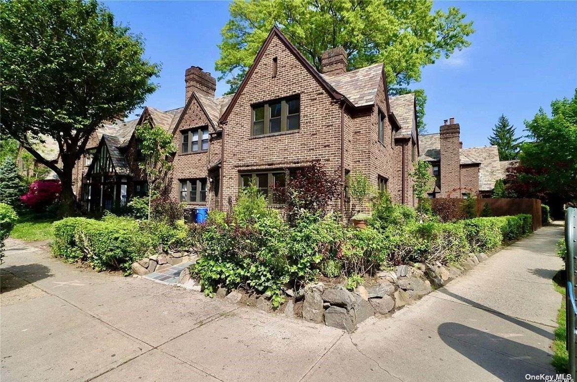 111-02 75th Avenue - Photo 1