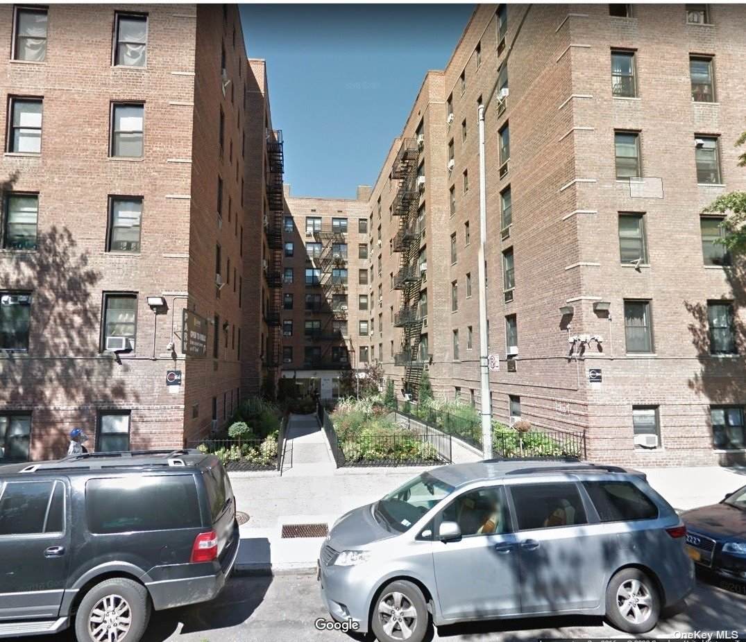 132-35 Sanford Avenue - Photo 1