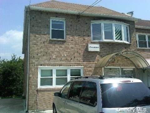 186-33 140th Avenue - Photo 1
