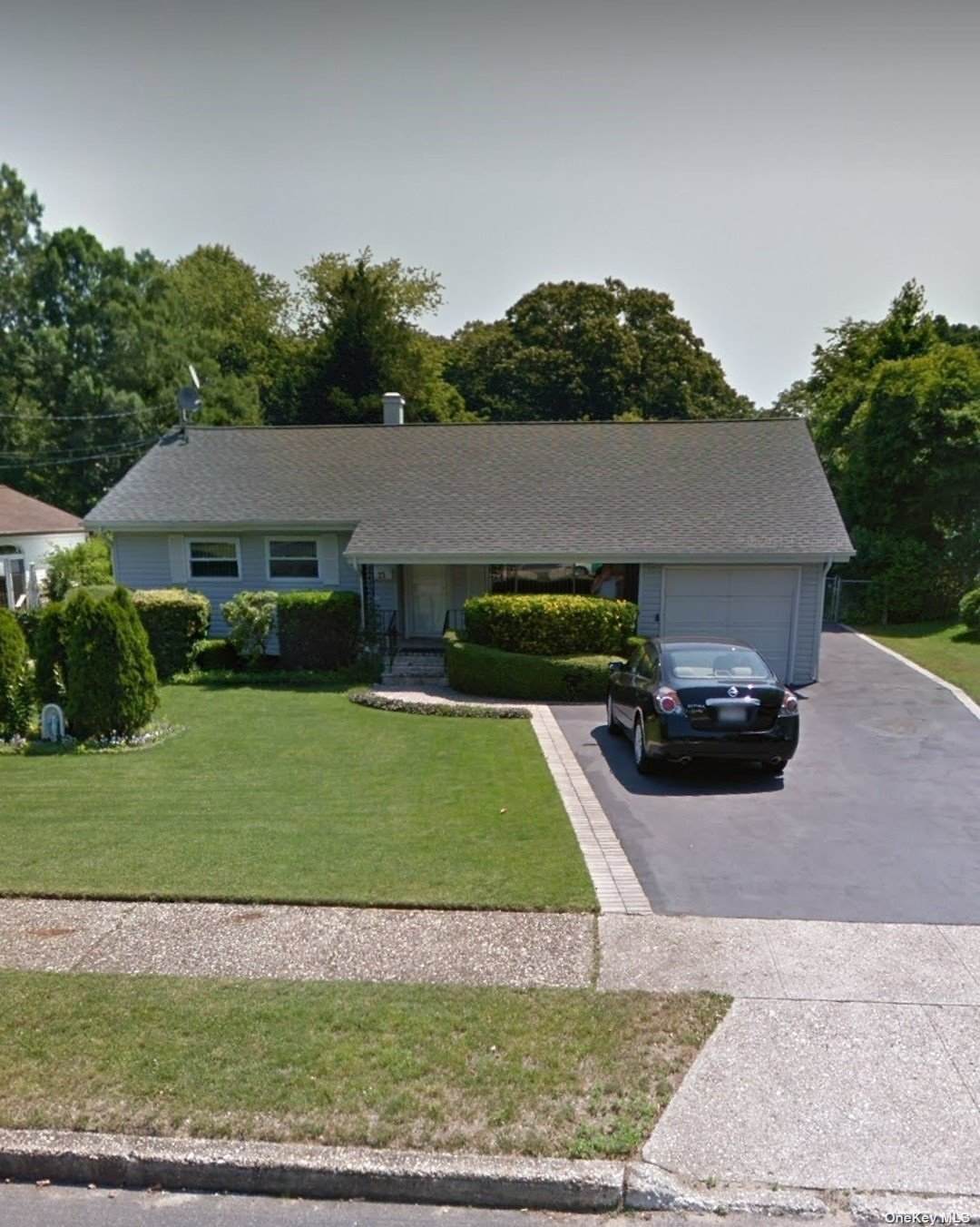 25 7th Avenue - Photo 1