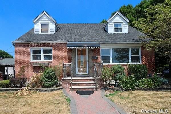 242-15 Hillside Avenue - Photo 1