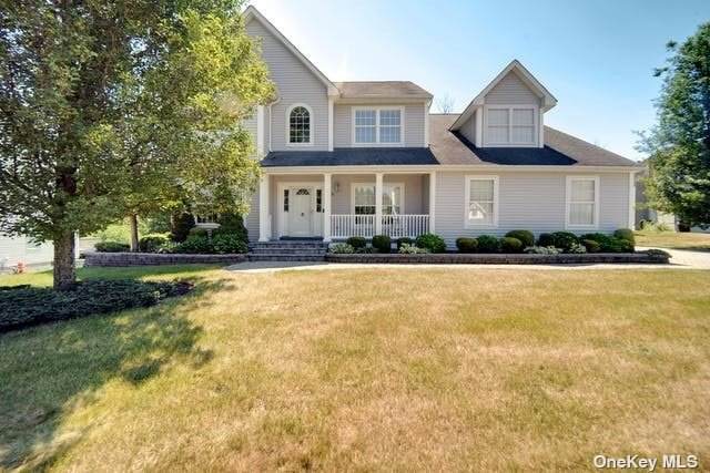 35 Camelot Drive - Photo 1