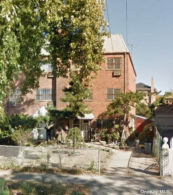 94-29 Lefferts Boulevard - Photo 1