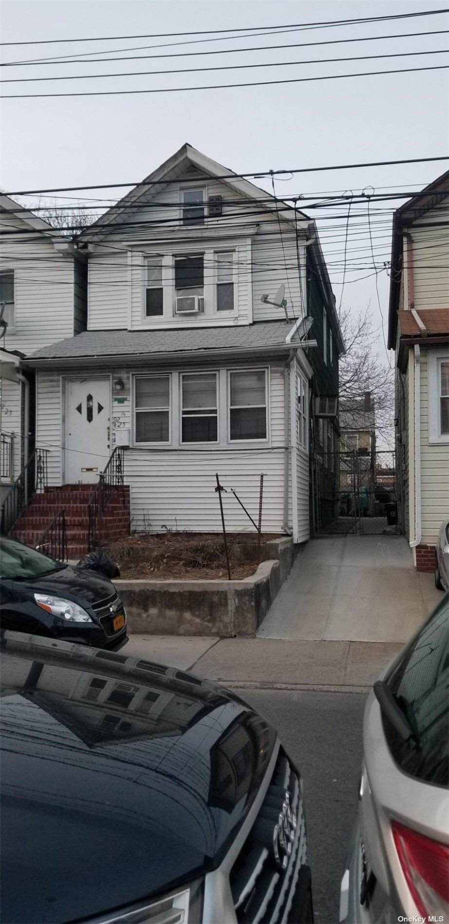 742 Hendrix St - Photo 1