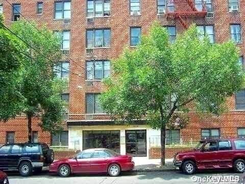 92-29 Lamont Avenue - Photo 1