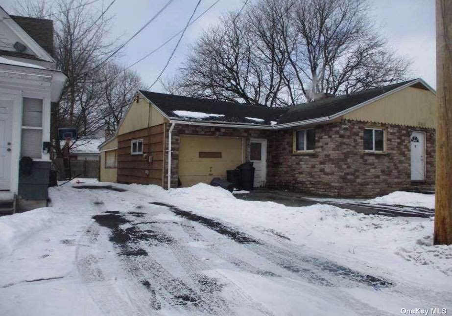 202 Hunt Ave - Photo 1