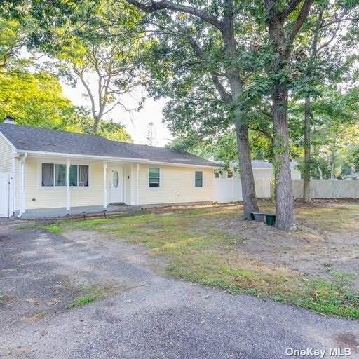 310 Wavecrest Drive - Photo 1