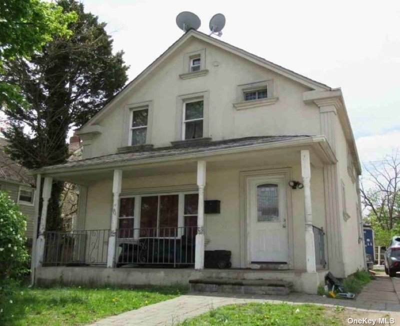 279 Grand Boulevard - Photo 1