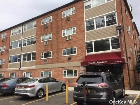 222 Smith Street - Photo 1