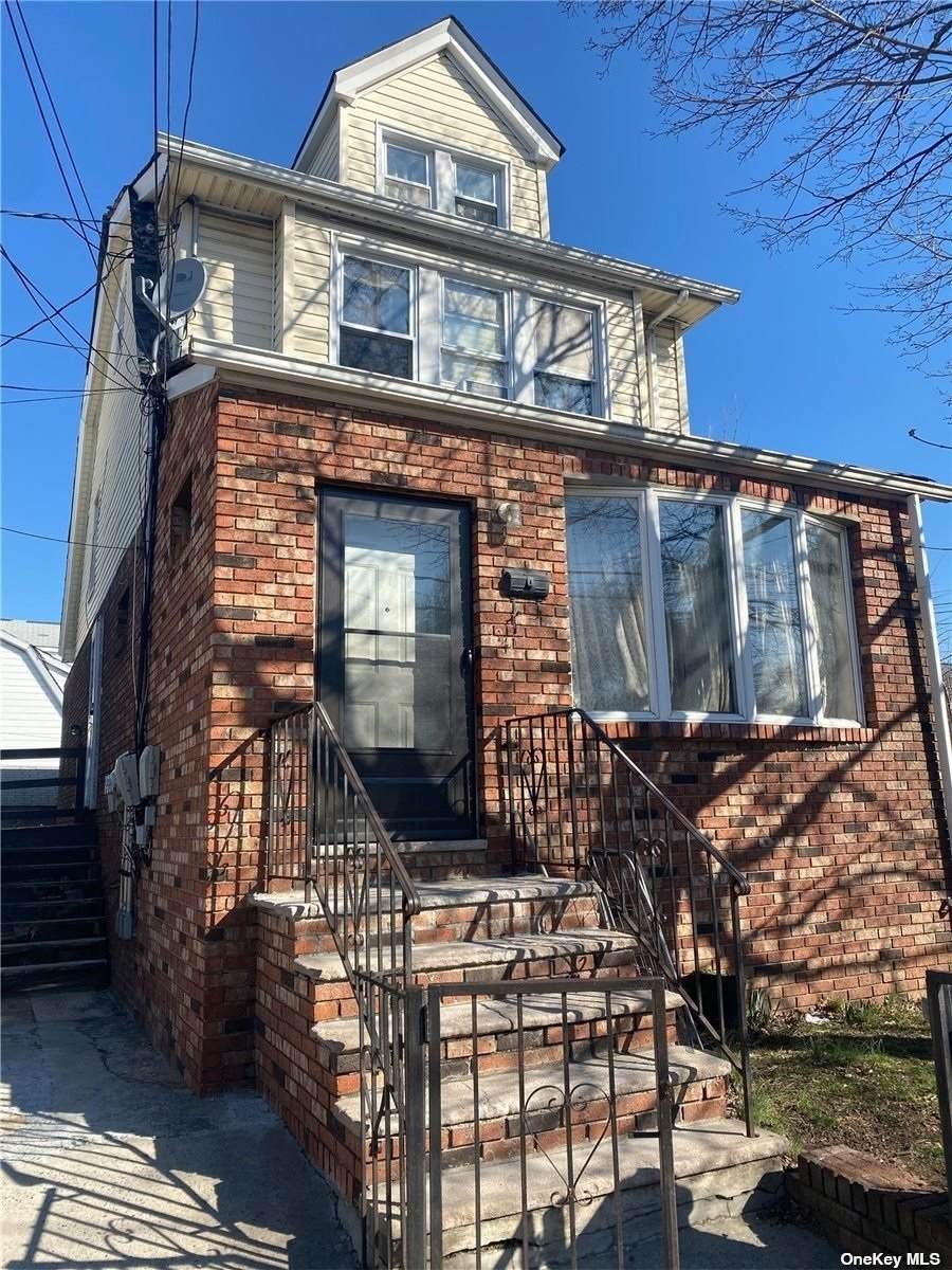 150-19 125th Avenue - Photo 1