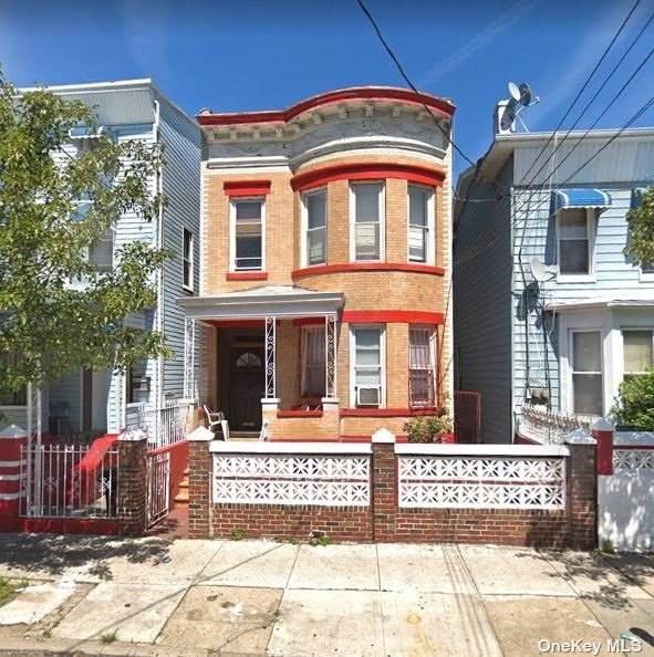 161 Jerome Street - Photo 1