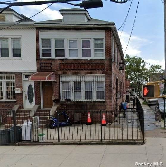 628 Linden Boulevard - Photo 1