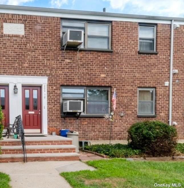 200-10 17th Avenue - Photo 1