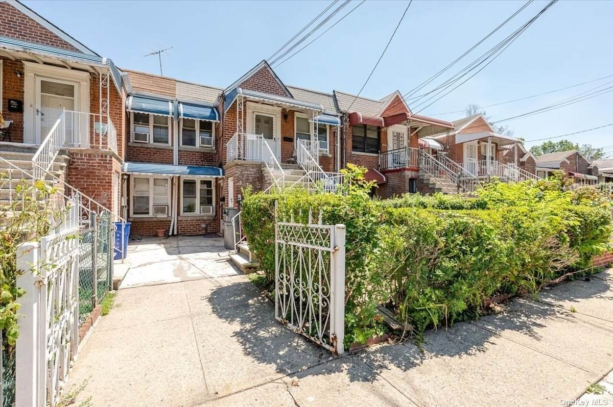 2568 Wilson Avenue - Photo 1