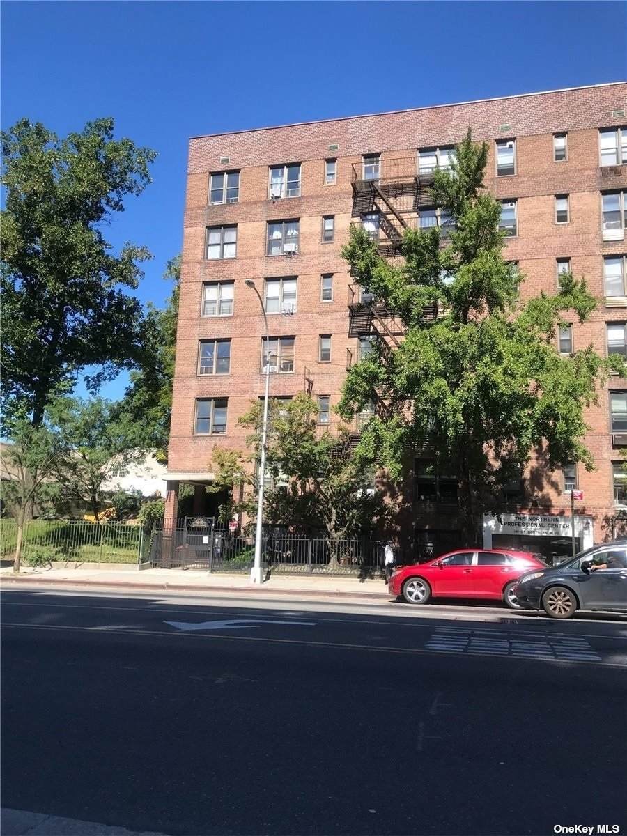141-05 Northern Blvd - Photo 1