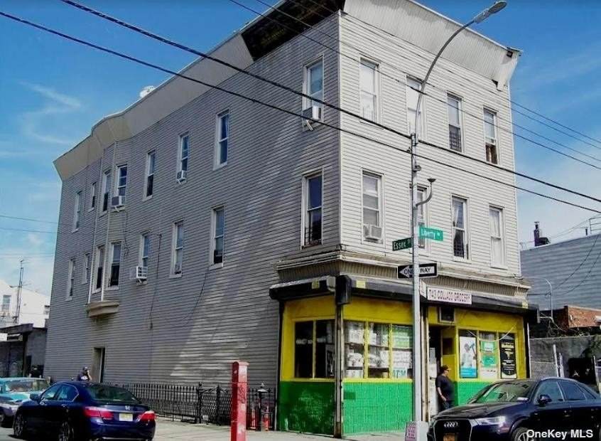 743 Liberty Avenue - Photo 1