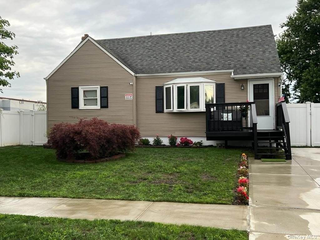 20 Albermarle Avenue - Photo 1