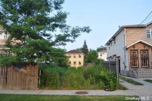 145-19 226 Street - Photo 1