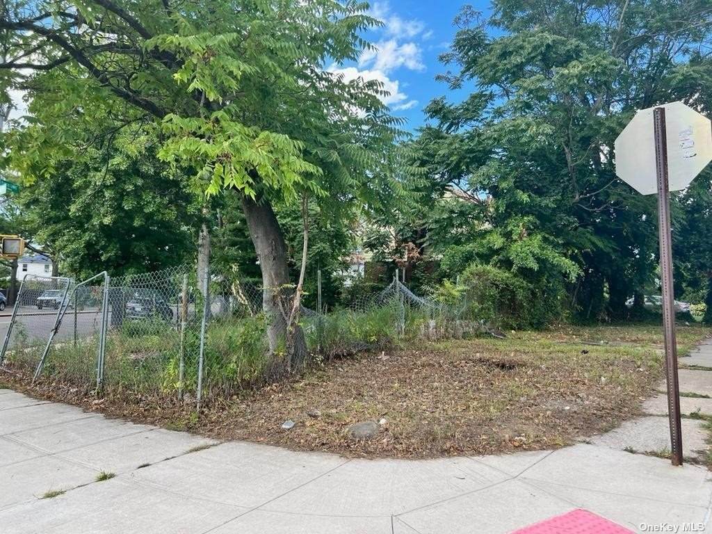 24-31 Francis Lewis Boulevard - Photo 1