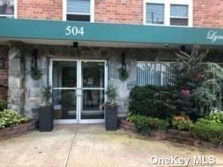 504 Merrick Rd - Photo 1