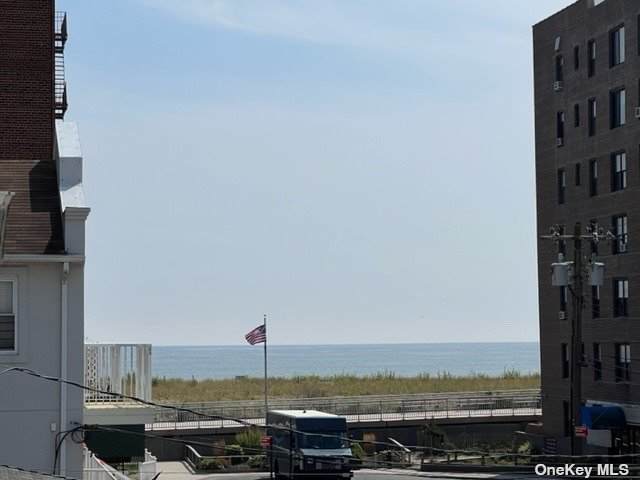 152 Beach 118th - Photo 1