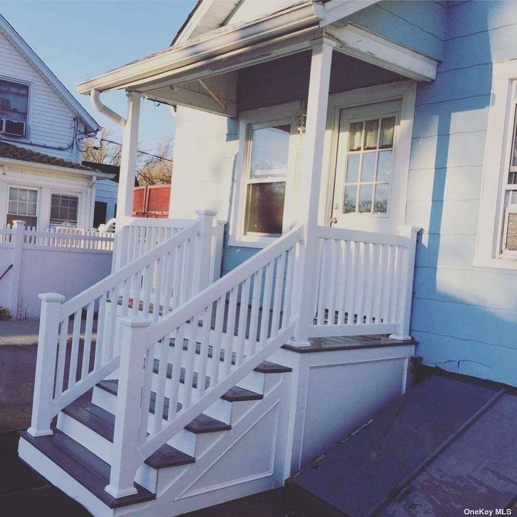 217 Bayview Avenue - Photo 1