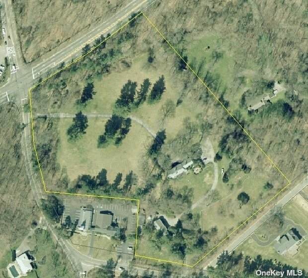 6 Brookville Road - Photo 1