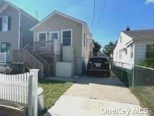 28 West Boulevard - Photo 1