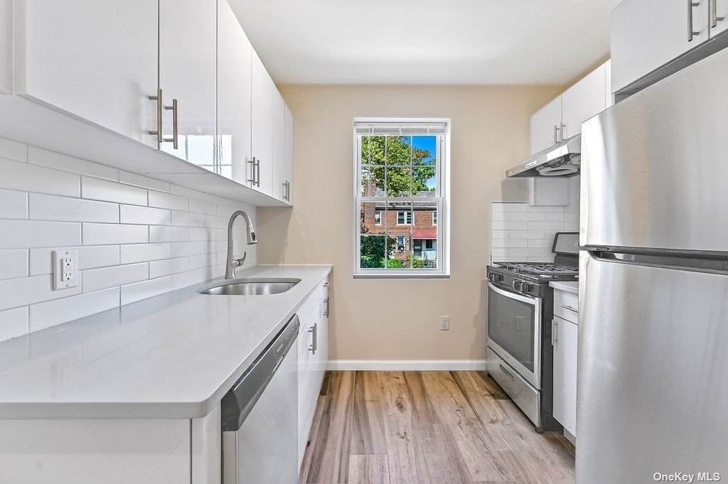 133-22 Blossom Avenue - Photo 1