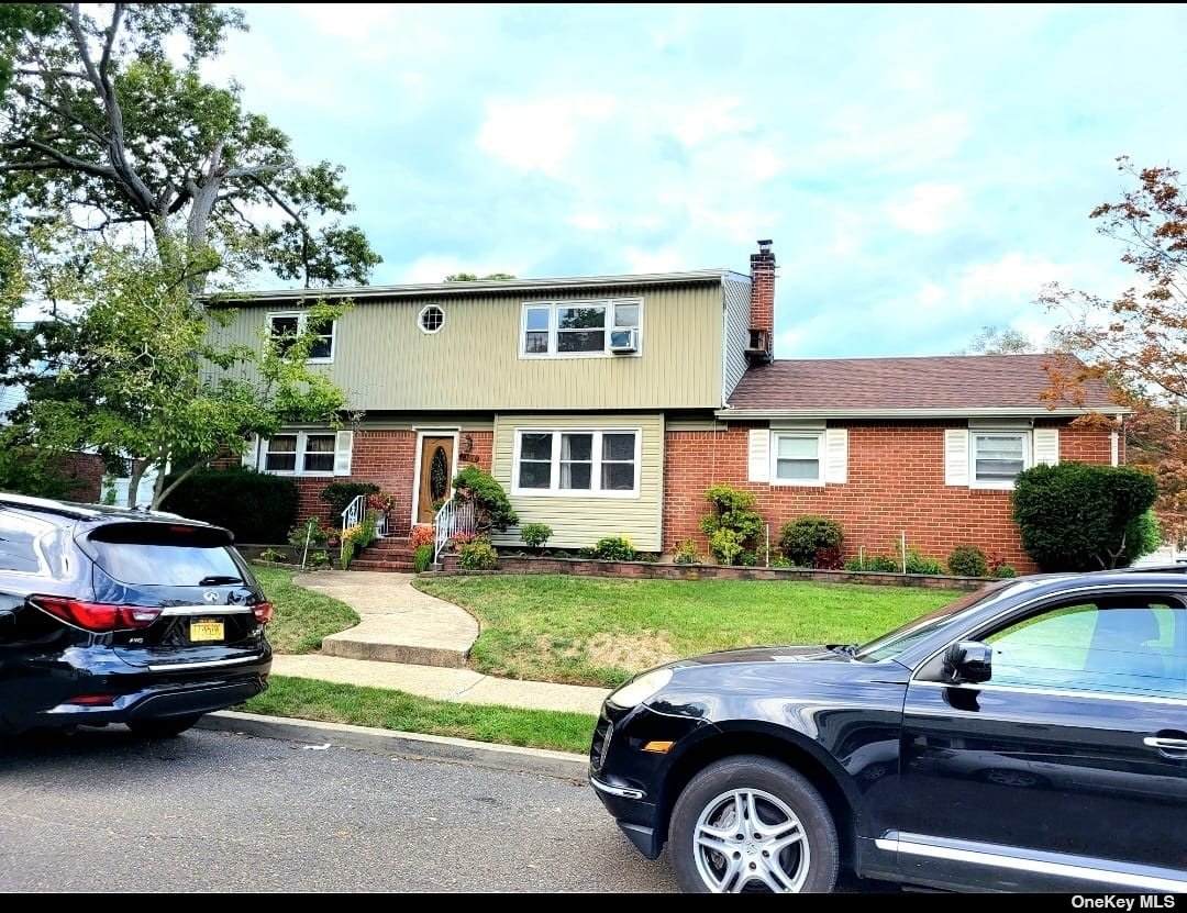 1358 L Street - Photo 1
