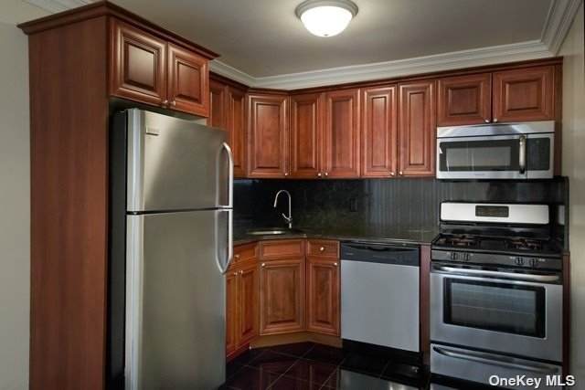 195 Lakeland Avenue - Photo 1